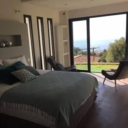 בית הארחה Bastia 3*