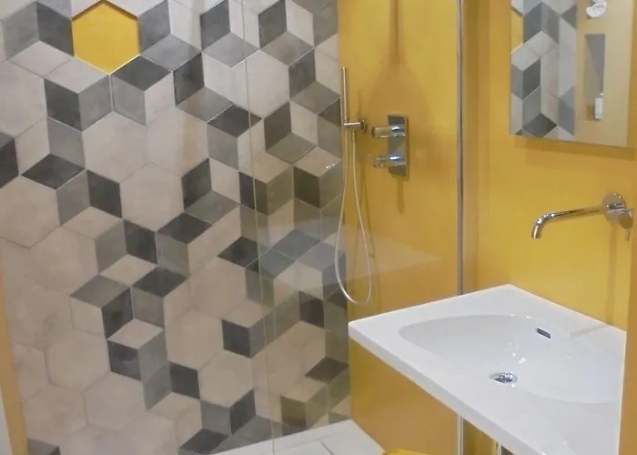 Bastia בית הארחה 3*